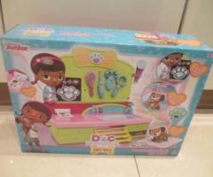 New Disney Doc McStuffins Veterinarian Clinic (Boxed)