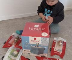 Tonie box and figures - Image 1