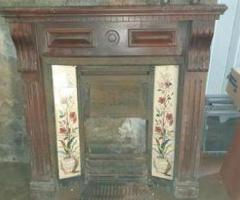 CAST IRON FIREPLACE, COMPLETE WITH UNDAMAGED TILES. VICTORIAN ?. COLLECTION Y25 D436. - Image 1