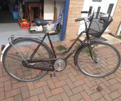 LADIES CLASSIC BICYCLE. READY FOR NEW HOME. COLLECTION Y25 D436 - Image 1