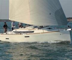 Sail JeanneauSun Odyssey 389 for sale