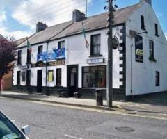 4 BR – Public House & Land For Sale