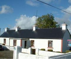 4 BR – Lovely Cottage to share in the Castlerea-Ballaghdrreen Area